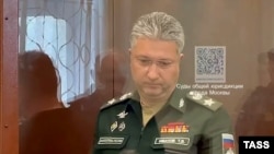 Генерал Тимур Иванов во время избрания меры пресечения в Басманном суде. Москва, 24 апреля 2024 года