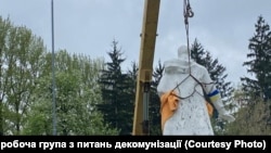 Демонтаж радянського пам’ятника на Львівщині, липень 2023 року
