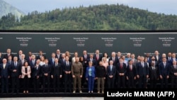 Фото участников Глобального саммита мира в Швейцарии, 15 июня 2024 года