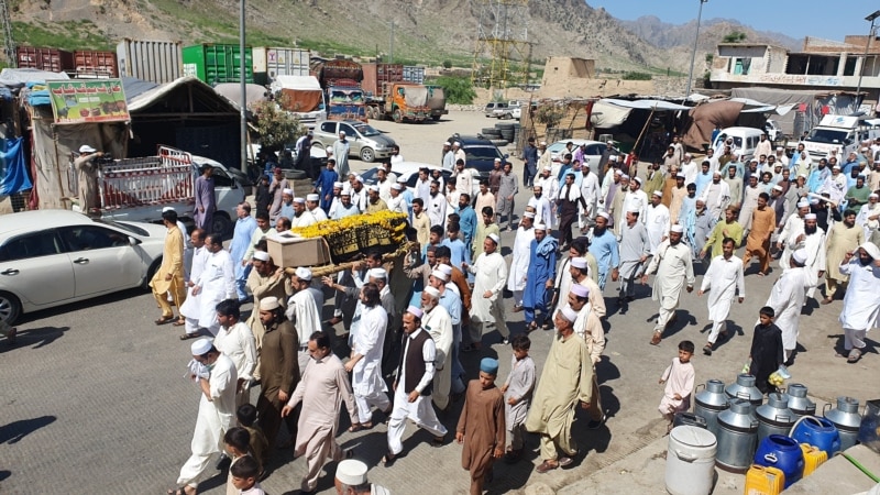 After Journalist Gunned Down In Pakistan, Mourners Call For More Protection