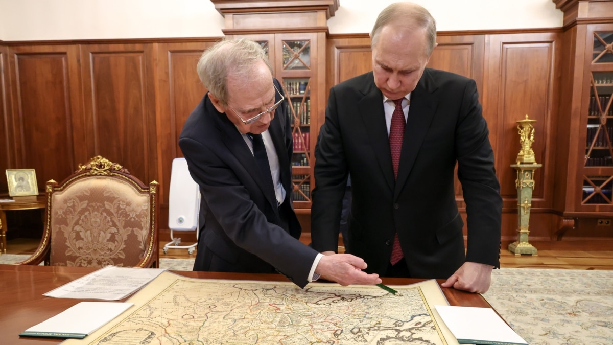 “There is no Ukraine.”  Zorkin brought Putin a map from the middle of the 17th century