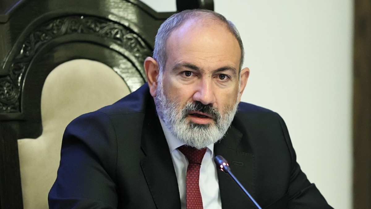 Пашинян объявил о программе помощи в оплате жилья для беженцев из Карабаха