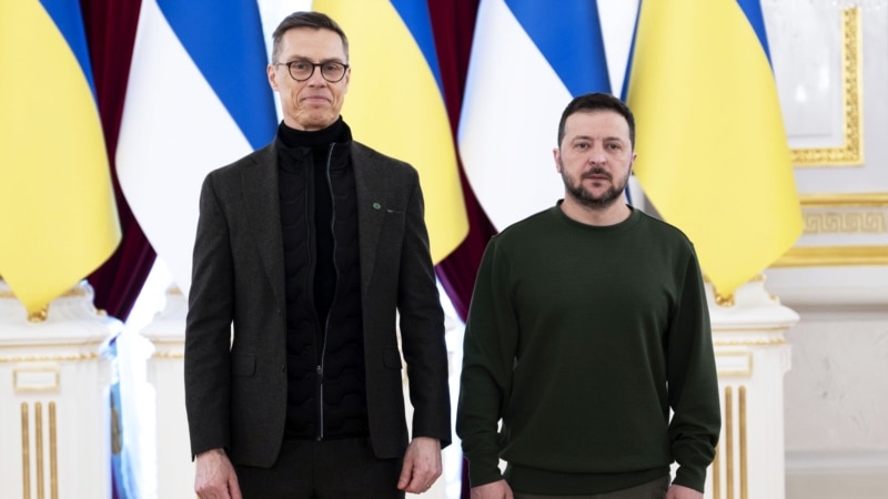 Президент Фінляндії повідомив про розмову з Зеленським. До них долучилася Валтонен, яка перебуває в США