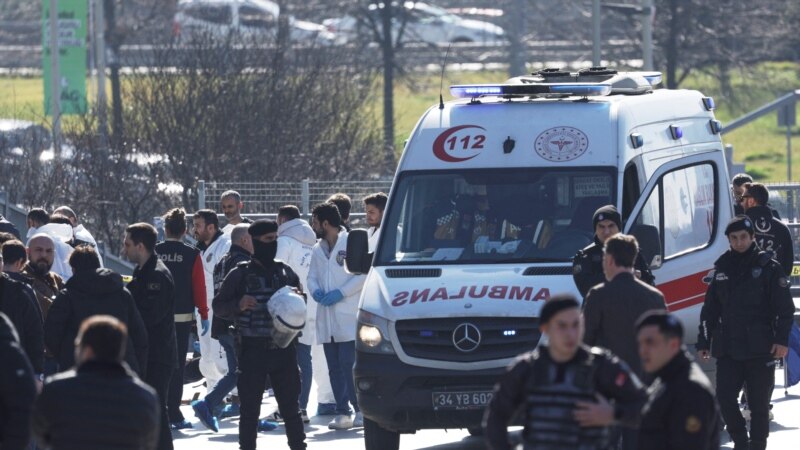 Шестмина ранети во напад во близина на судот во Истанбул