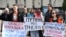 Protestë e mbajtur në Pogdoricë nga rusët që e kundërshtojnë luftën në Ukrainë. Shkurt 2024. 