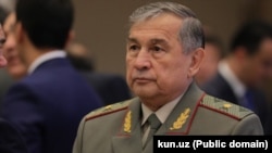 Старший сват президента Шавката Мирзияева генерал-майор Батыр Турсунов является первым заместителем председателя СГБ Узбекистана.