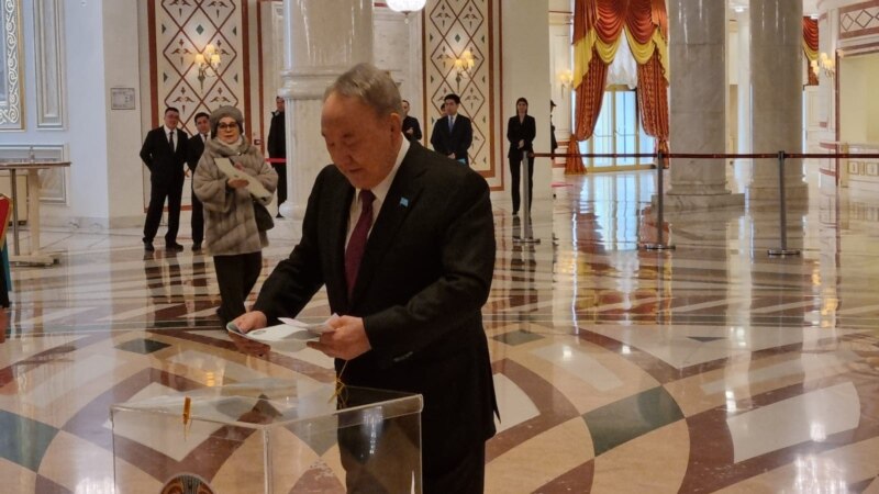 Во Казахстан навредата кон Назарбаев ќе биде декриминализирана