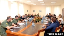 Armenia - Armenian and Greek military officials meet in Yerevan, June 2, 2022.