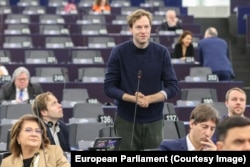 Europarlamentarul Damian Boeselager este unul dintre co-fondatorii partidului Volt.