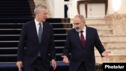 Armenia - Prime Minister Nikol Pashinian and NATO Secretary General Jens Stoltenberg appear before reporters after talks in Yerevan, March 19, 2024.