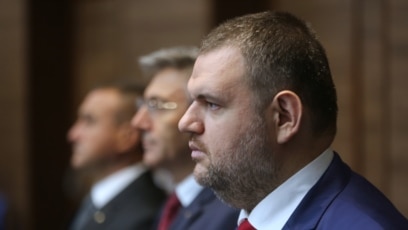Делян Пеевски не само е новият председател на парламентарната група