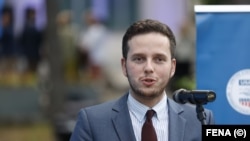 Нихад Ук, премиер на кантонот Сараево