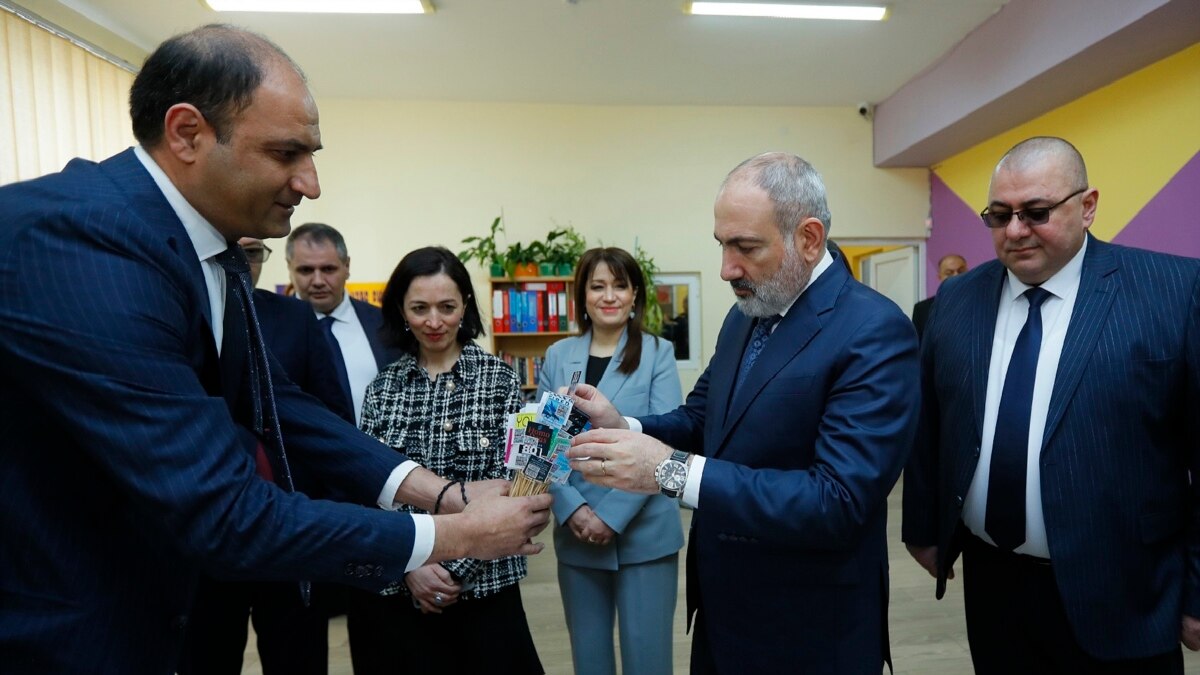 Pashinian Vague On Time Frames For Change Of Constitution - Vimarsana News