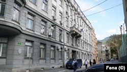 MUP KS uhapsio je dekana Stomatološkog fakulteta u Sarajevu osumnjičenog za zloiupotrebu položaja 