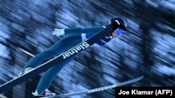 Скачкі з трампліну, ілюстрацыйнае фота