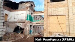 Школа в Синельниківському районі Дніпропетровщини, яка зазнала ракетного удару армії РФ 15 липня 2022 року