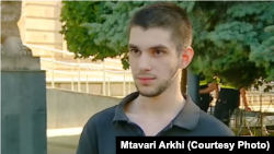 ლაშა ჟღენტი