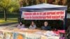 ادامه اعتراض شماری از فعالان حقوق زن در شهر کلن آلمان