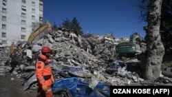 Ndërtesa të shkatërruara në Turqi pas tërmeteve vdekjeprurëse