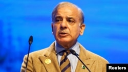 Pakistani Prime Minister Shehbaz Sharif (file photo)