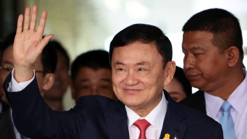 Тайланддын мурдагы премьер-министри мекенине кайтары менен камалды