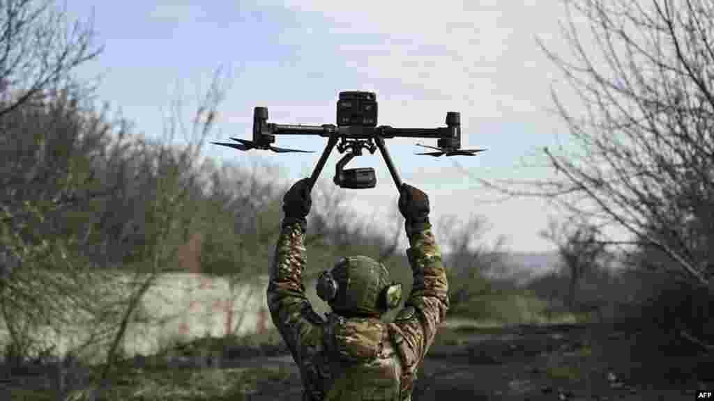 Az orosz csaptok mozgásának követését és a csapásmérést nagyban segítik a drónokkal végzett megfigyelések