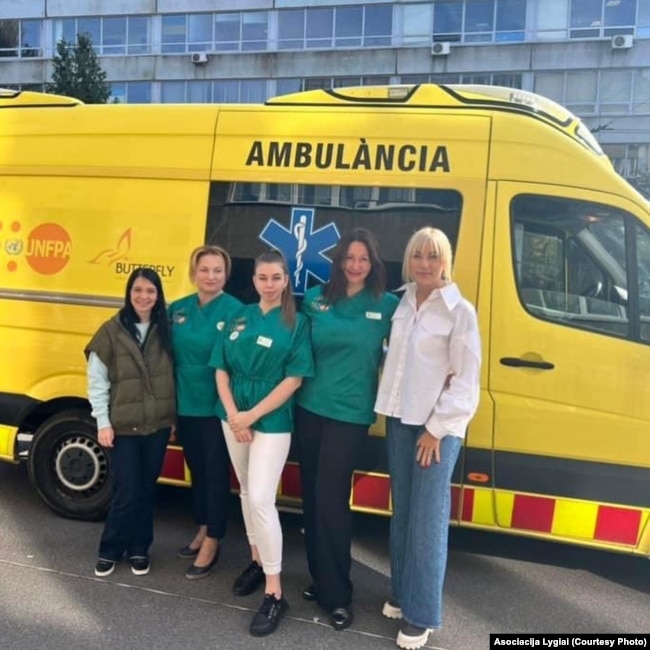 Doctors from thee Lviv Regional Clinical Perinatal Center operate a mobile gynecological clinic donated by the Lithuanian NGO Lygiai.