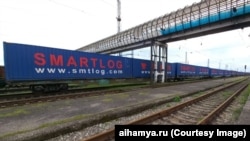 Поезд, доставивший в Абхазию 2700 тонн груза, прибыл на территорию республики 23 марта