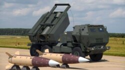 Установка HIMARS с ракетами ATACMS