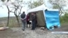 Bir qrup erməni gənc Xankəndi-Şuşa yolunun kənarında çadır qurub