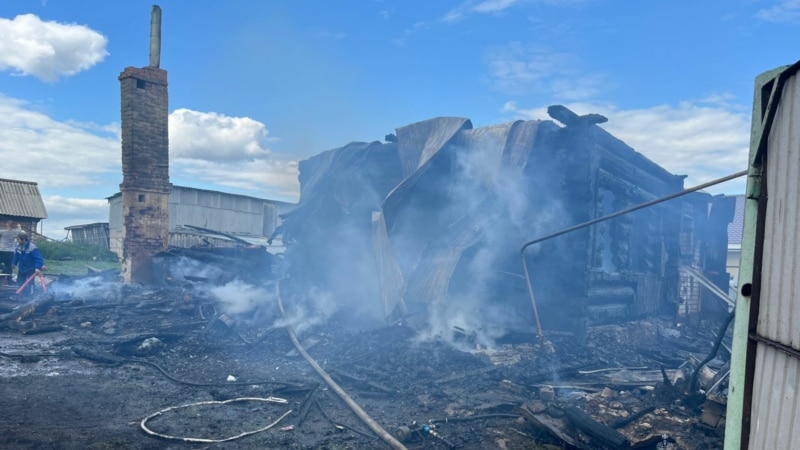 После пожара в Тукаевском районе Татарстана с семью погибшими Минниханов поручил провести подворовой обход