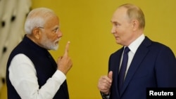 Kryeministri i Indisë, Narendra Modi, dhe presidenti rus, Vladimir Putin. Moskë, 9 korrik 2024. 