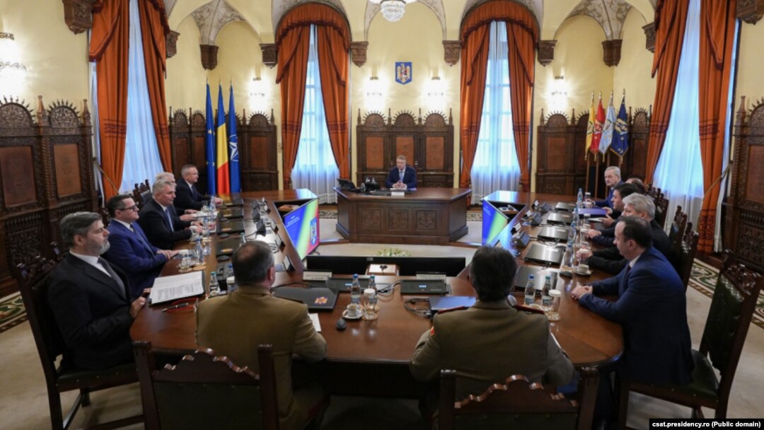 La Palatul Cotroceni a avut loc şedinţa Consiliului Suprem de Apărare a României, la care s-a discutat inclusiv despre sprijinul oferit R. Moldova în contextul securității regionale, 11 aprilie 2023