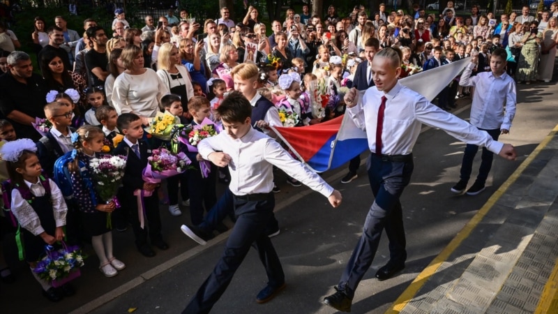 მოსწავლეებისადმი მიმართვაში პუტინს არ უხსენებია ისტორიის ახალი საკამათო სახელმძღვანელო
