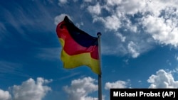 Një flamur gjerman. (Fotografi nga arkivi)
