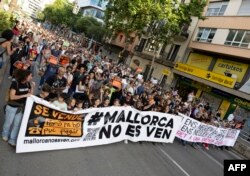 „Mallorca nu e de vânzare”, spun cu un glas localnicii celei mai mari insule Baleare.