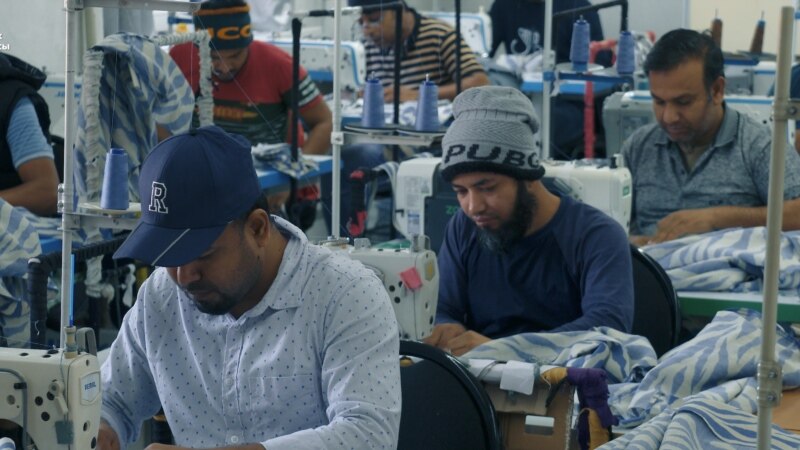 «Планирую работать три года». Бангладешцы в швейных цехах Кыргызстана