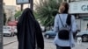 Гражданското движение и протестите на жените срещу задължителното носене на хиджаб в Иран продължават 