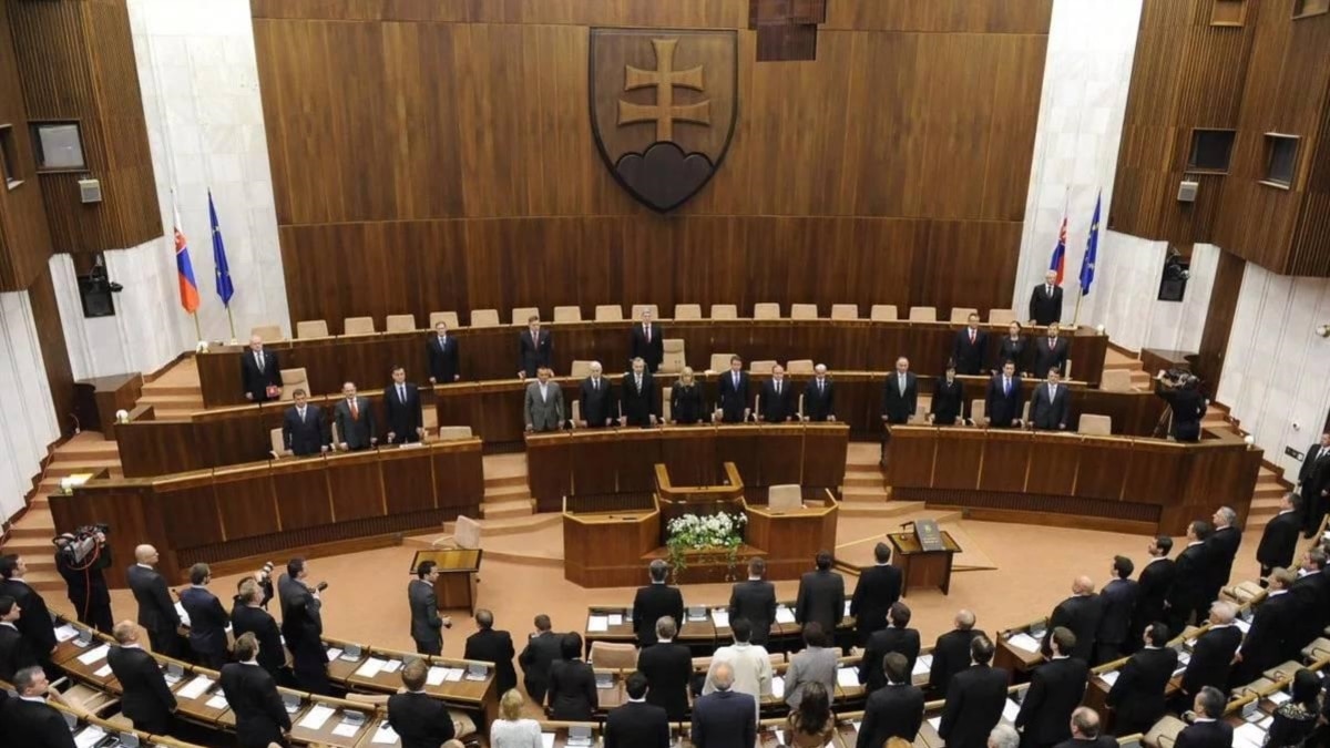 Парламент Словаччини визнав Росію державою-спонсором тероризму, а російський режим – терористичним