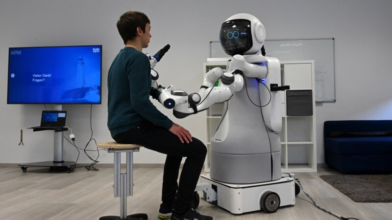 Robotët zëvendësojnë mjekët në Gjermani