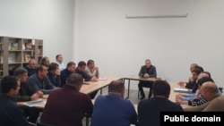 Samvel Shahramanian (center) holds a meeting in Yerevan on December 22.