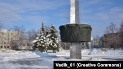 Monument sovietic la Daugavpils, Letonia.