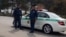 Polisiýanyň ýol gözegçiligi gullugynyň işgärleri (Arhiw suraty)