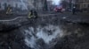 Кратер від ракети у Києві після атаки 21 березня 2024 року