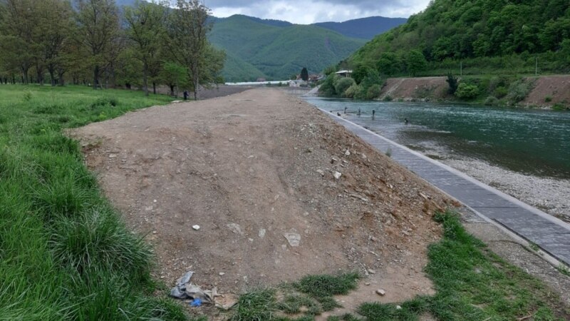 Nezakonito izgrađene obaloutvrde na rijeci Drini 'neće niko da sruši'