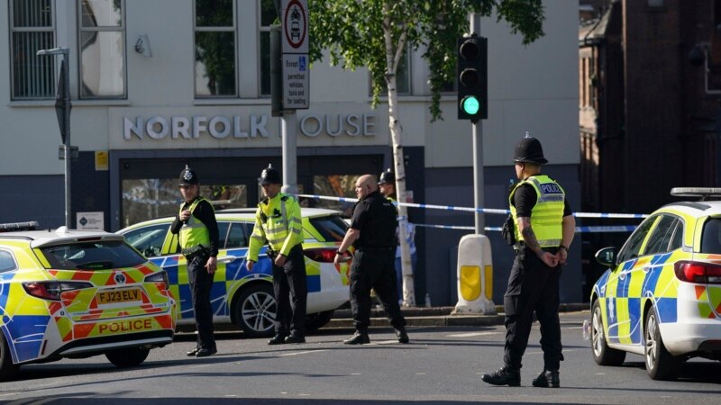 В Великобритании неизвестный с ножом напал на детей, 2 погибших