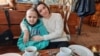 Lufta ia ndali trajtimin: Djali ukrainas me kancer mjekohet në Çeki