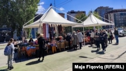 "Tregu i komunitetit”, i cili u organizua si pjesë e projektit të organizatës joqeveritare Community Building Mitrovica (CBM) dhe u mbështet nga USAID-i.