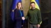 Володимир Зеленський зазначив, що це четвертий візит Роберти Мецоли до України від початку повномасшабної війни. На фото: зустріч у Києві 9 травня 2024 року