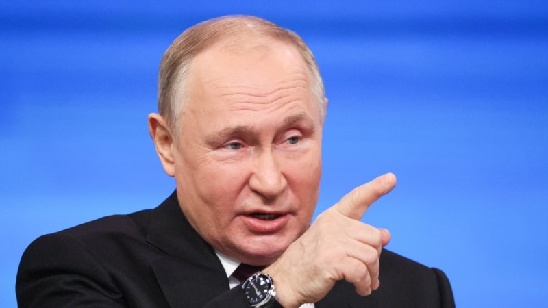 Putin Halkara aýal-gyzlar günündäki gutlagynda eneligiň 'öňünden kesgitlenen' wezipedigini aýtdy